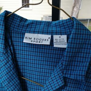 🩸SALE $3.00🩸Kim Rogers Sport Shirt Must Bundle With Another Item